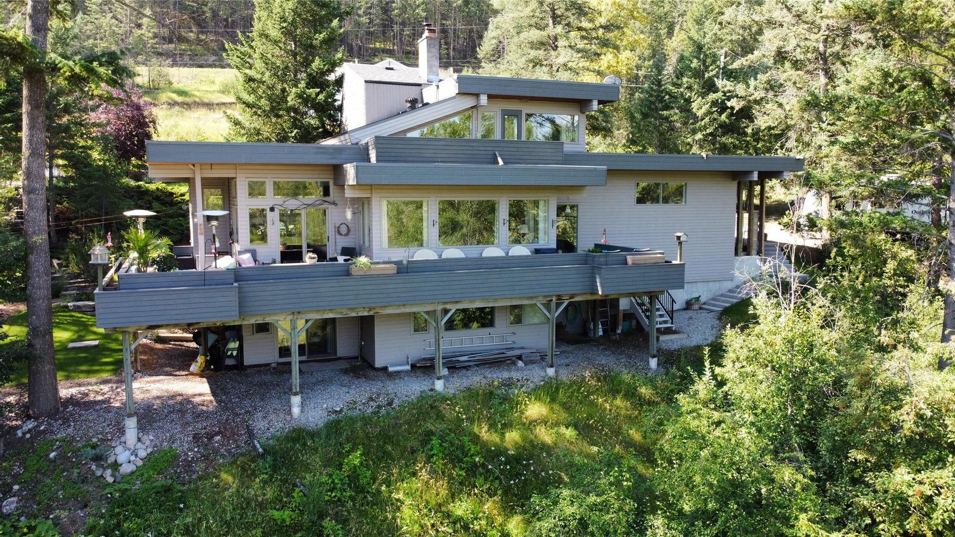 









8875


Colony

Road,
Wardner,




BC
V0B 2J0

