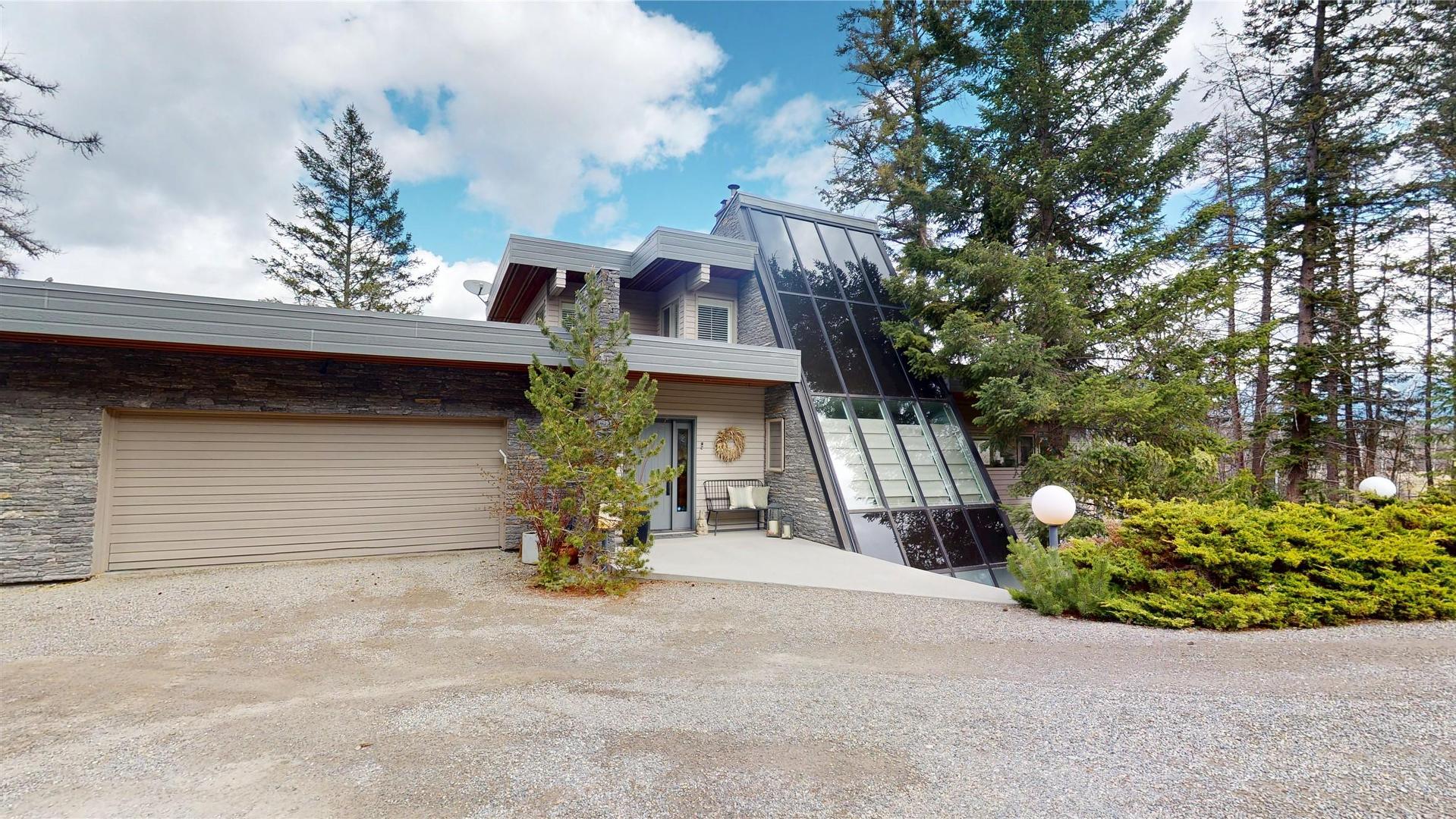 









8875


Colony

Road,
Wardner,




BC
V0B 2J0

