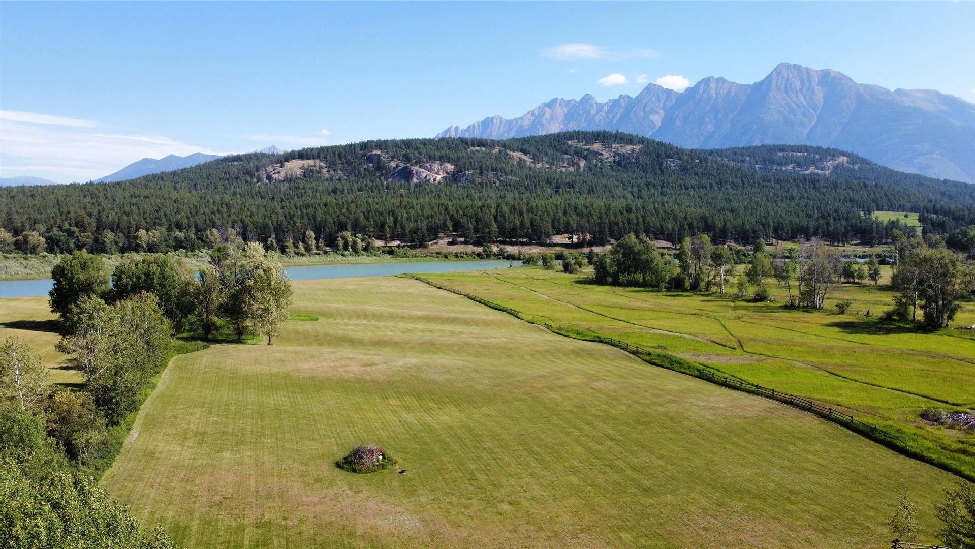 









8875


Colony

Road,
Wardner,




BC
V0B 2J0

