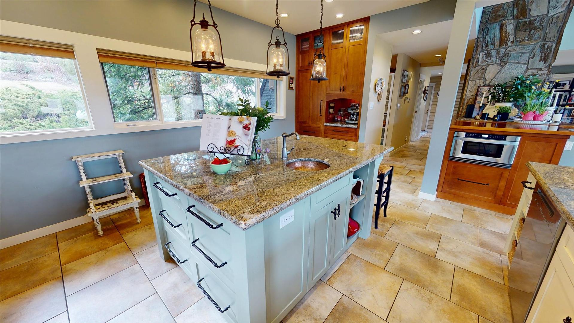 









8875


Colony

Road,
Wardner,




BC
V0B 2J0

