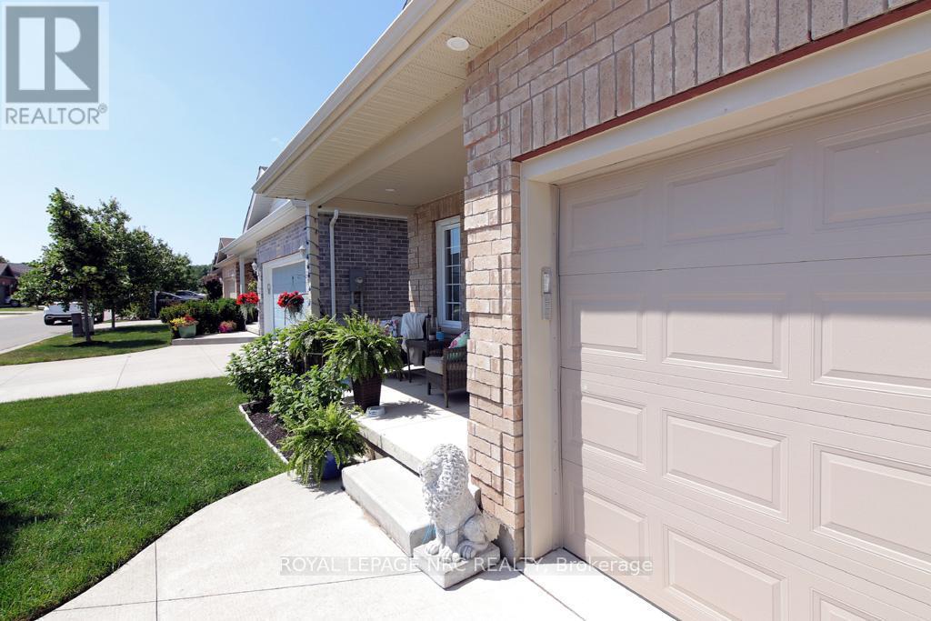 












3938 SUNSET LANE

,
Lincoln (Lincoln-Jordan/Vineland),




Ontario
L0R2C0

