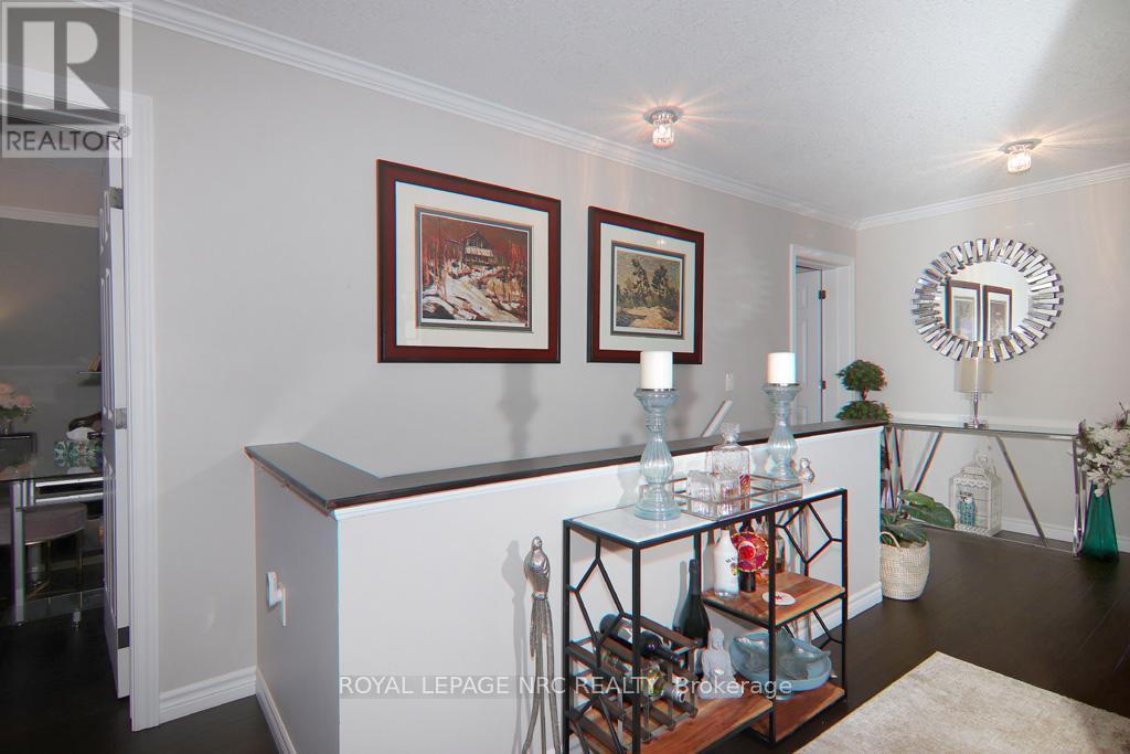 












3938 SUNSET LANE

,
Lincoln (Lincoln-Jordan/Vineland),




Ontario
L0R2C0

