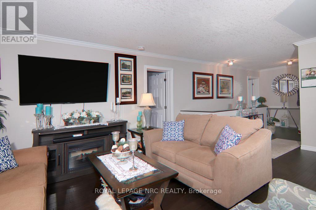 












3938 SUNSET LANE

,
Lincoln (Lincoln-Jordan/Vineland),




Ontario
L0R2C0

