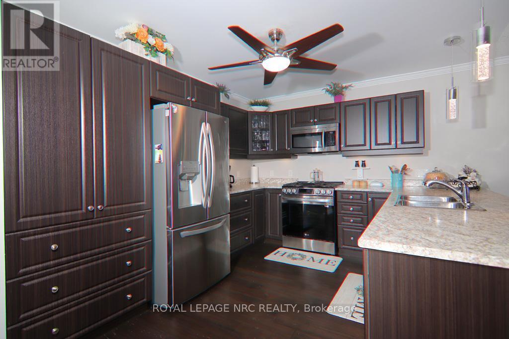 












3938 SUNSET LANE

,
Lincoln (Lincoln-Jordan/Vineland),




Ontario
L0R2C0

