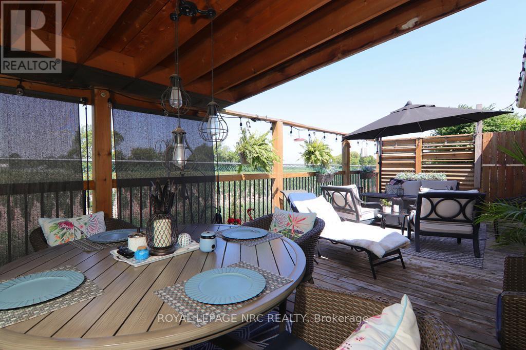 












3938 SUNSET LANE

,
Lincoln (Lincoln-Jordan/Vineland),




Ontario
L0R2C0

