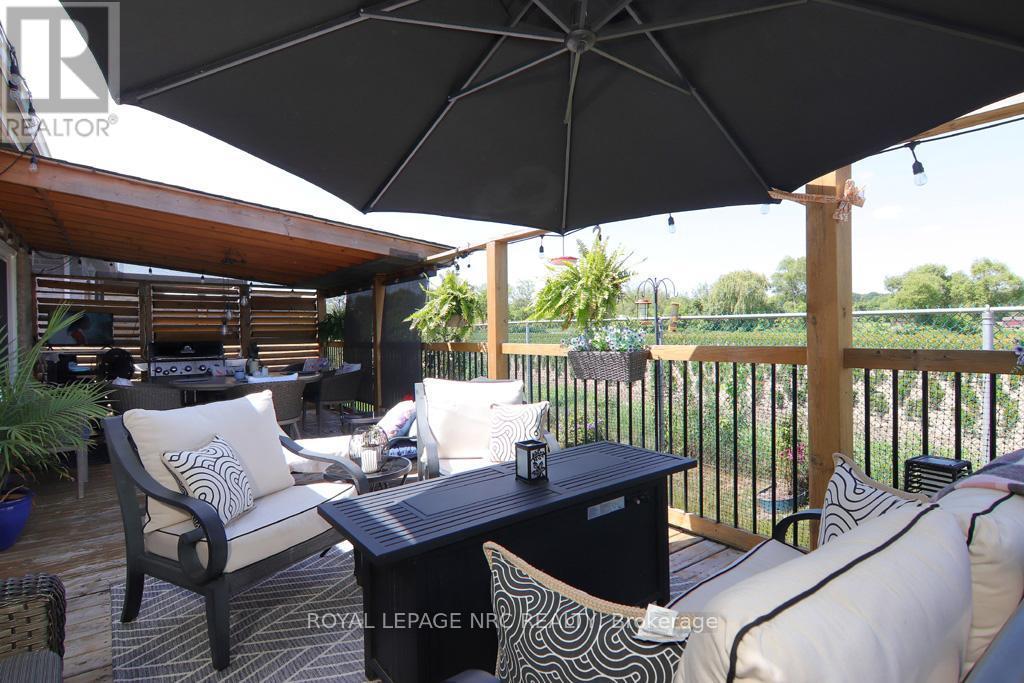 












3938 SUNSET LANE

,
Lincoln (Lincoln-Jordan/Vineland),




Ontario
L0R2C0

