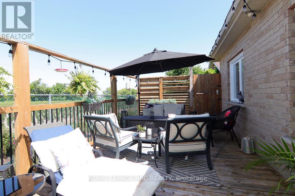 












3938 SUNSET LANE

,
Lincoln (Lincoln-Jordan/Vineland),




Ontario
L0R2C0

