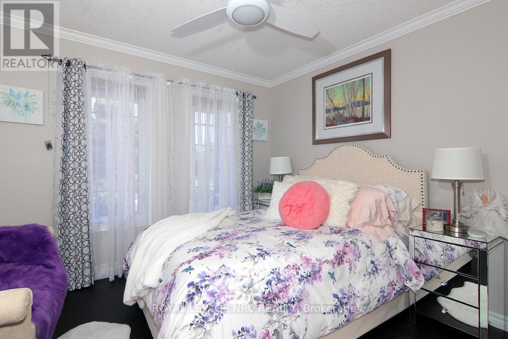 












3938 SUNSET LANE

,
Lincoln (Lincoln-Jordan/Vineland),




Ontario
L0R2C0

