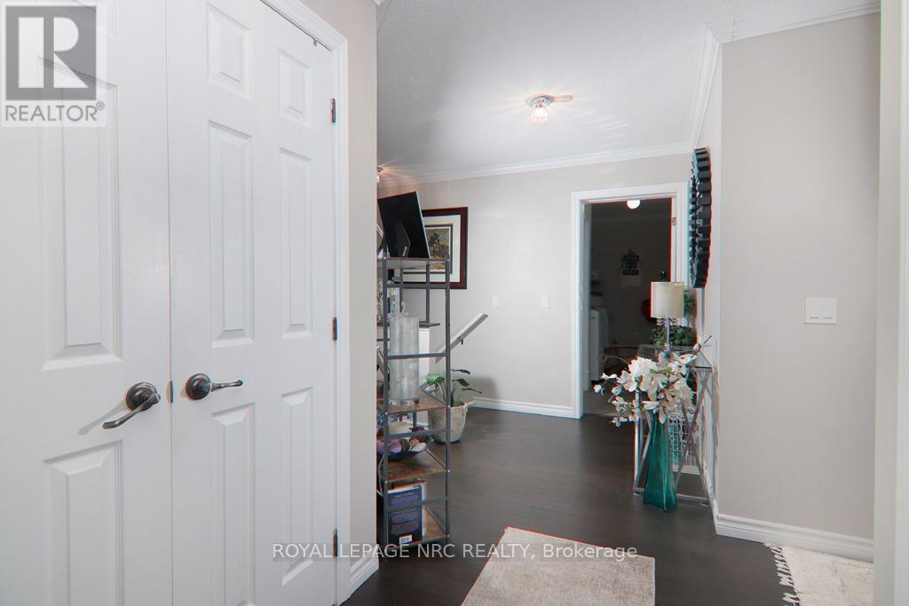 












3938 SUNSET LANE

,
Lincoln (Lincoln-Jordan/Vineland),




Ontario
L0R2C0

