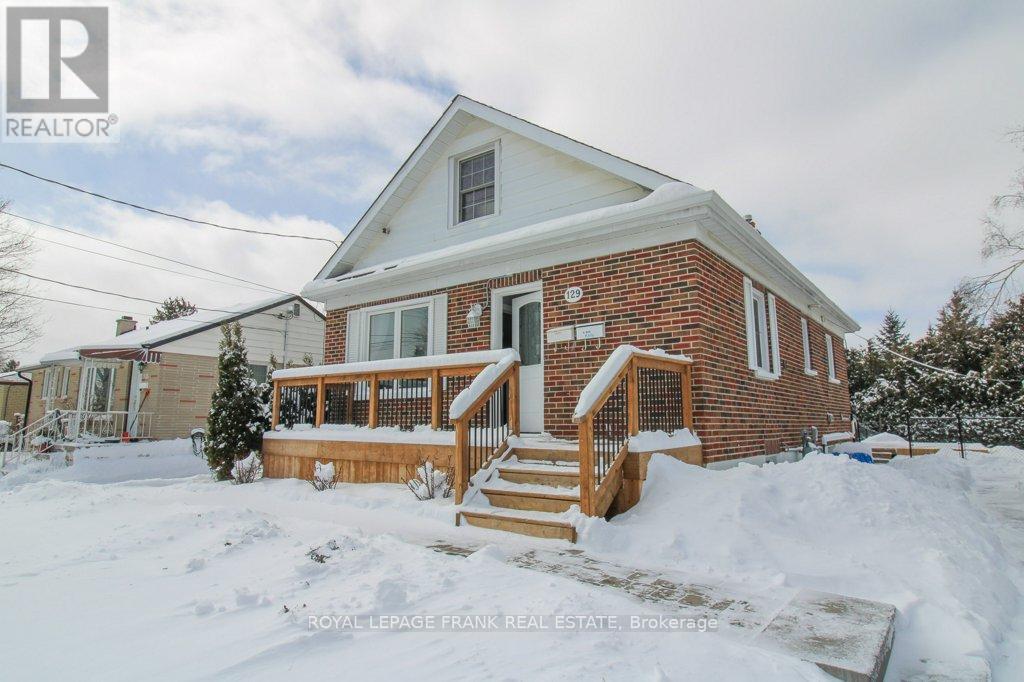 












129 ARTHUR AVENUE

,
Peterborough (Otonabee Ward 1),




Ontario
K9J5X7

