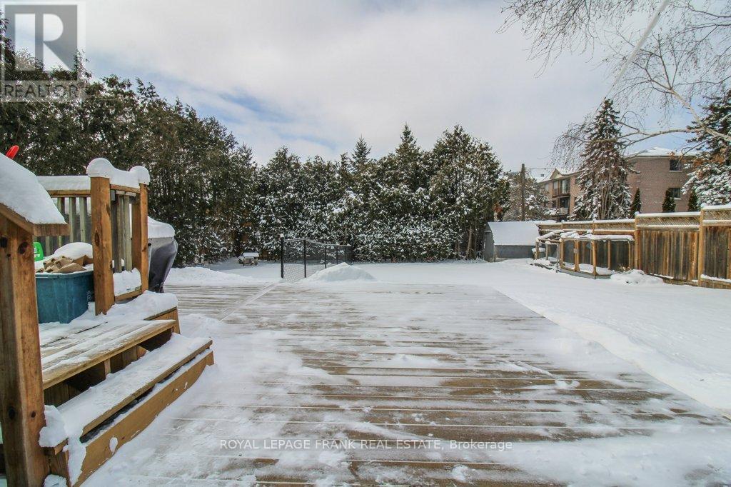 












129 ARTHUR AVENUE

,
Peterborough (Otonabee Ward 1),




Ontario
K9J5X7

