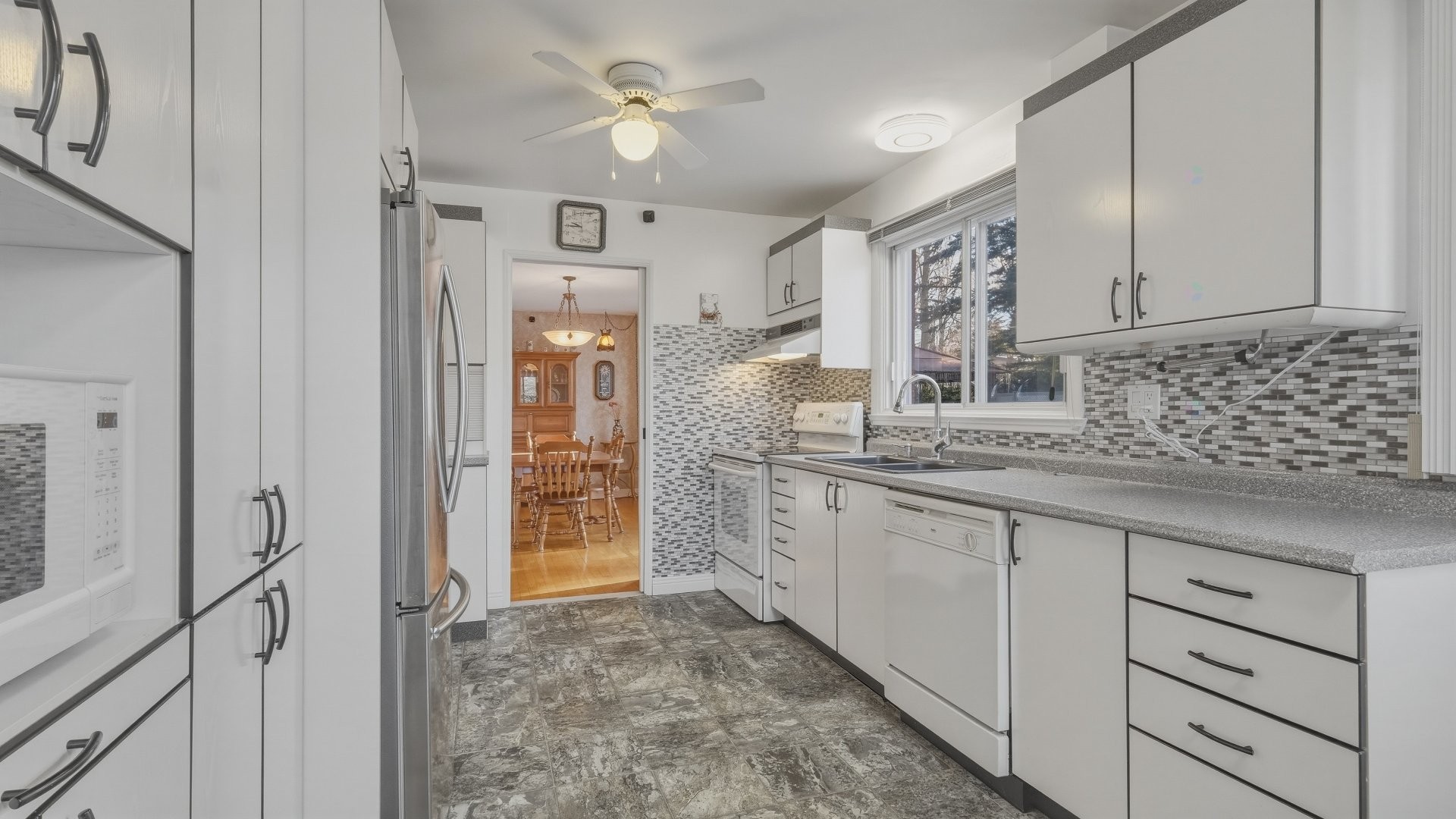 









428


Rue Orchard

,
Saint-Bruno-de-Montarville,




QC
J3V2M9

