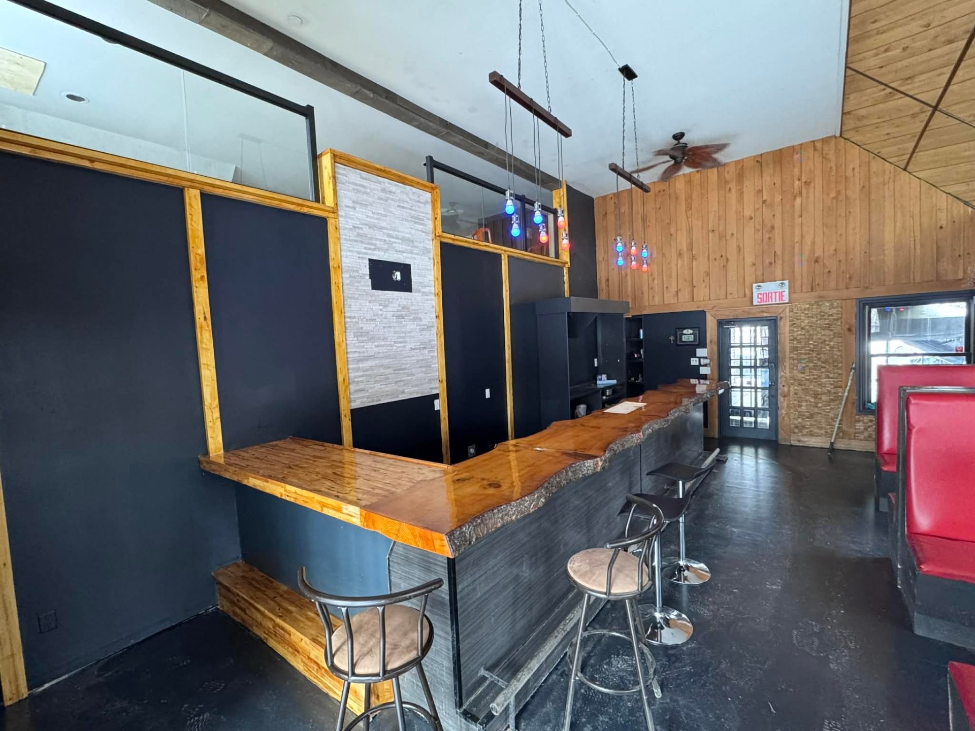 









11


Av. de la Gare

,
Saint-Sauveur,




QC
J0R1R0

