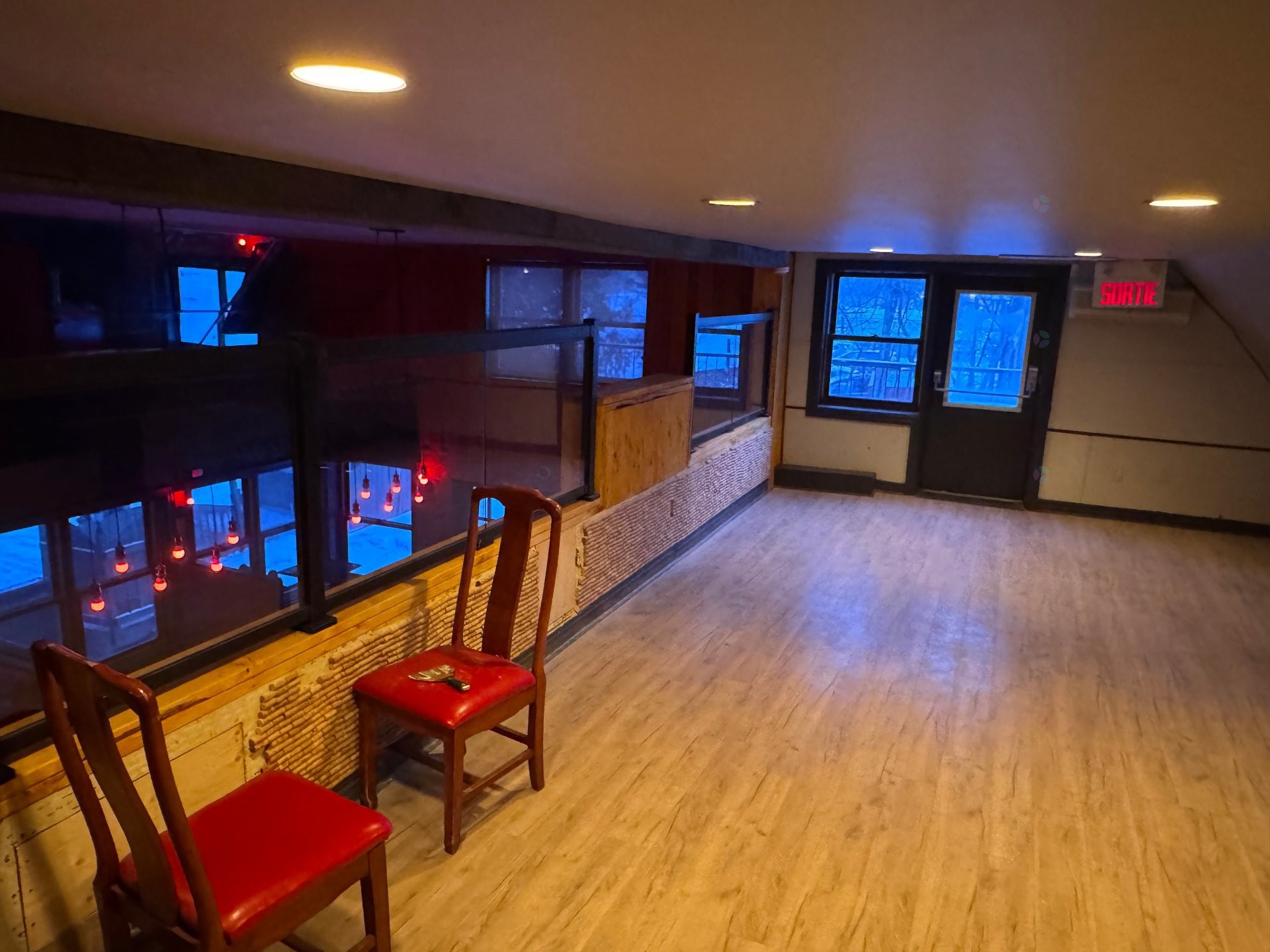 









11


Av. de la Gare

,
Saint-Sauveur,




QC
J0R1R0

