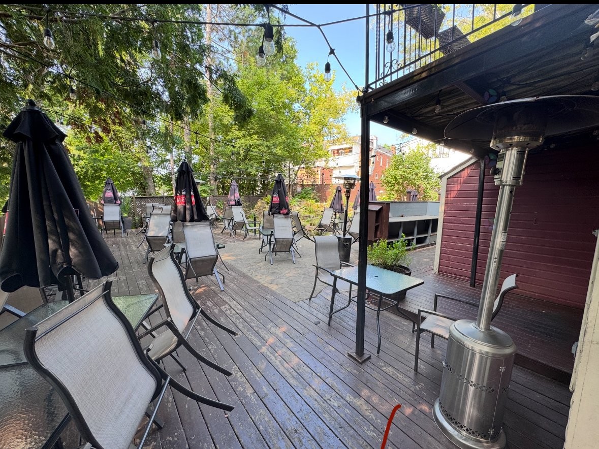 









11


Av. de la Gare

,
Saint-Sauveur,




QC
J0R1R0

