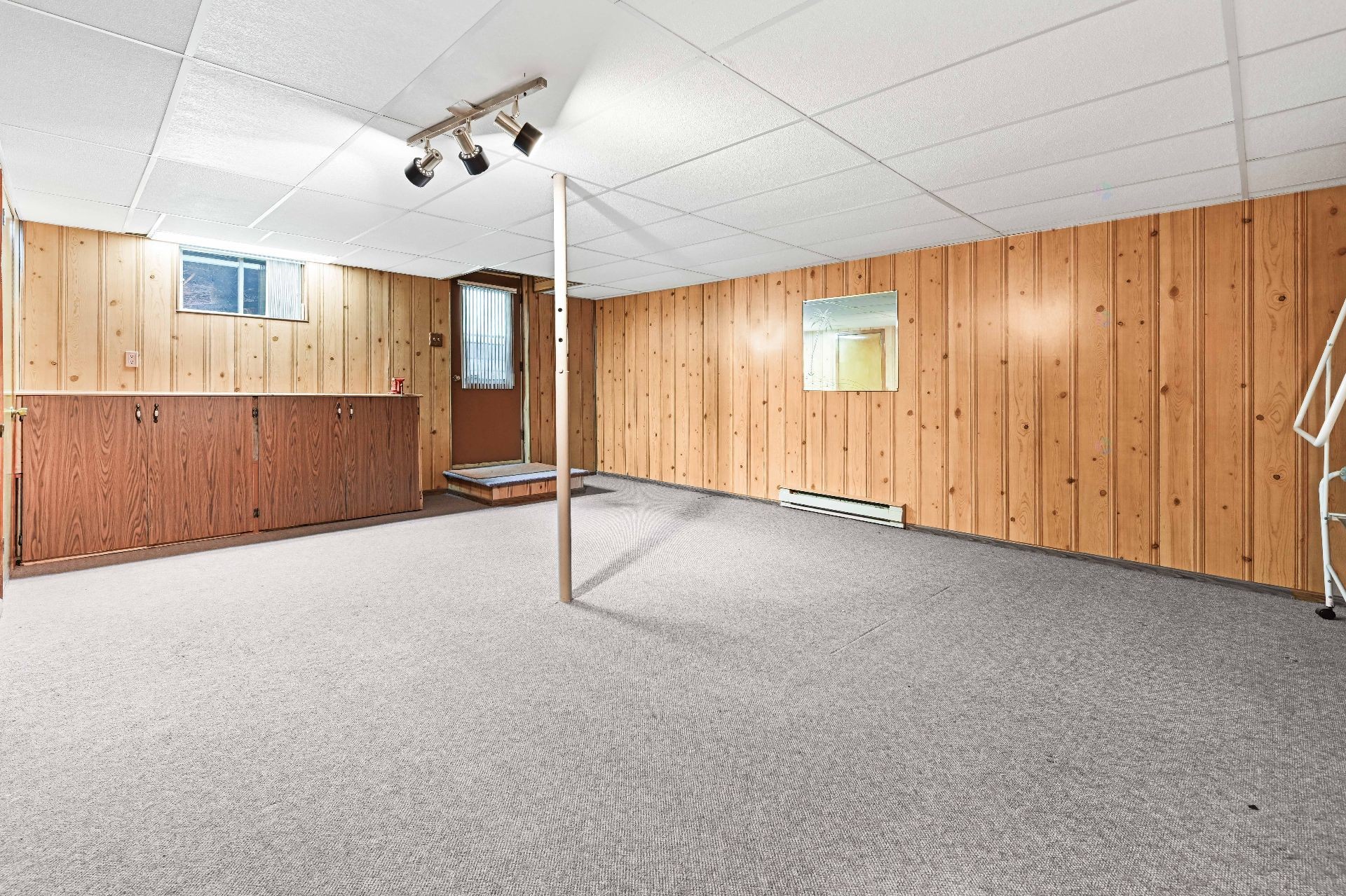 









208


Rue Prairie

,
Saint-Jean-sur-Richelieu,




QC
J2Y1G2

