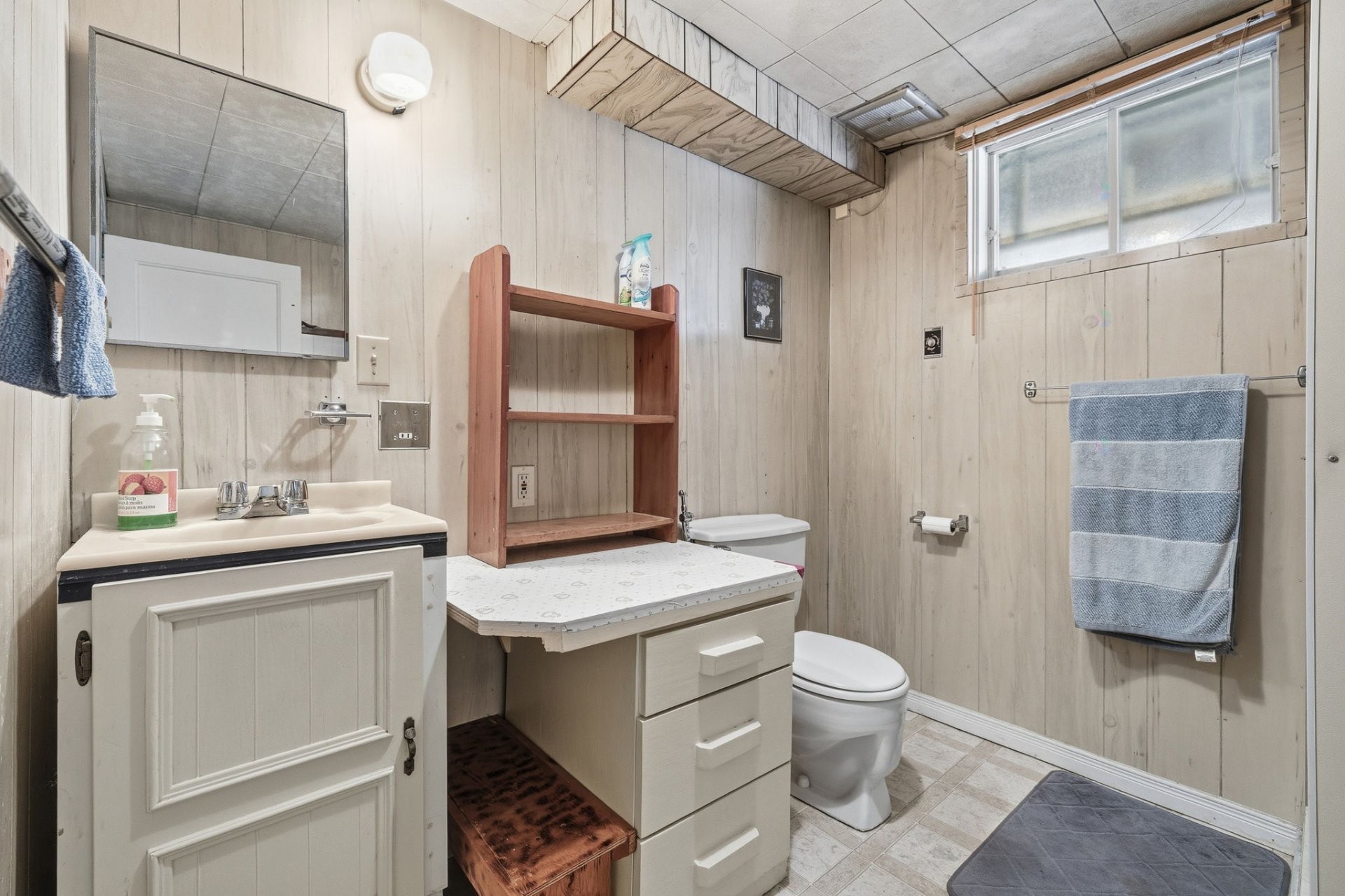 









43


Ch. de Montréal E.

,
Gatineau (Masson-Angers),




QC
J8M1C3

