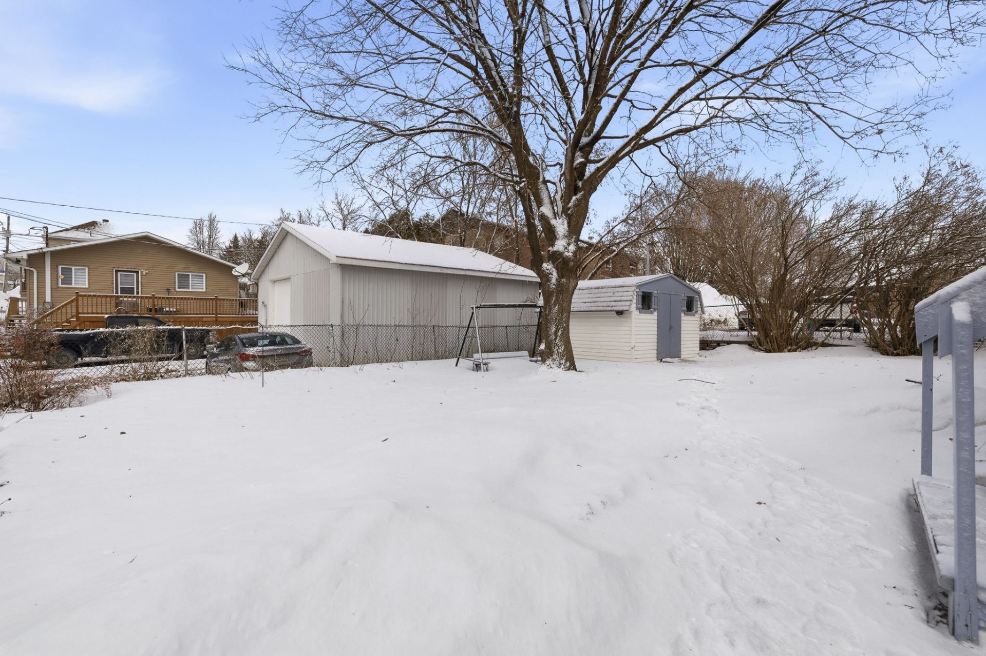 









43


Ch. de Montréal E.

,
Gatineau (Masson-Angers),




QC
J8M1C3

