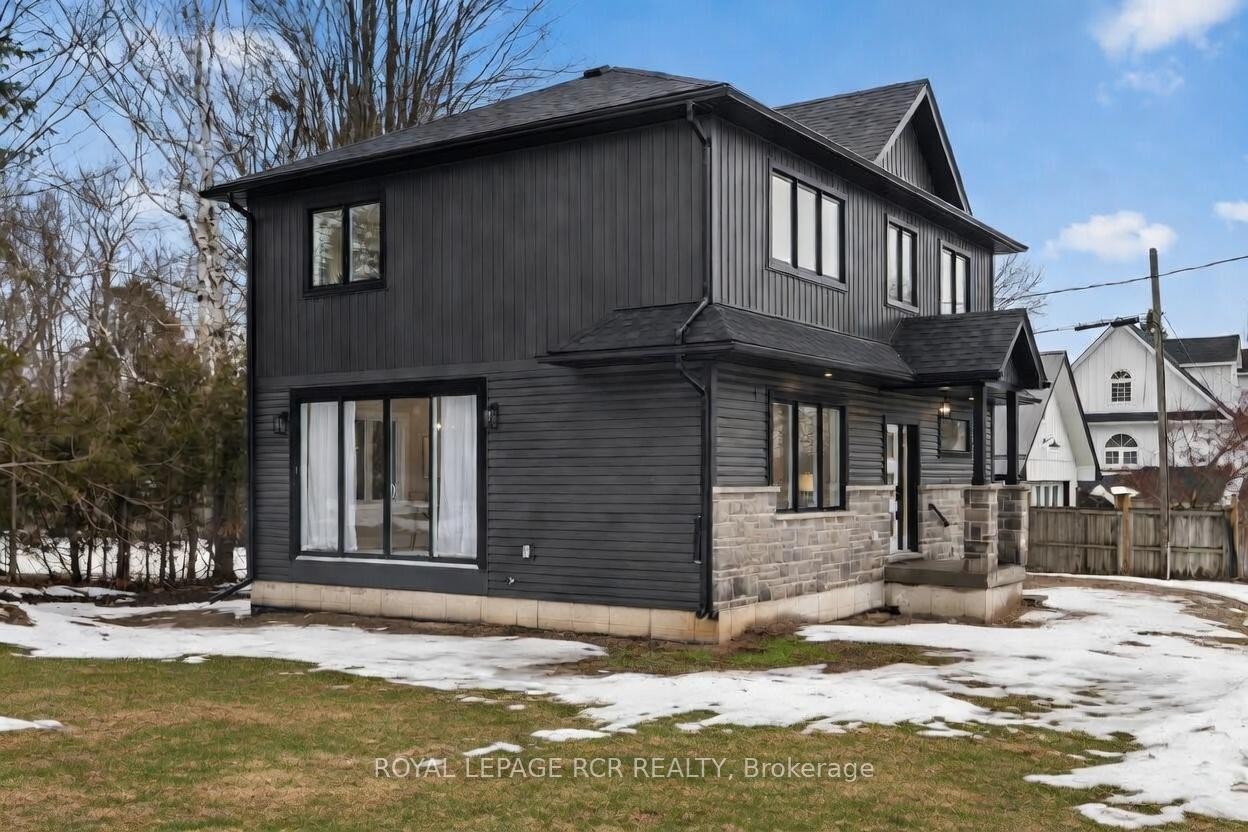 









7


Henry

Street,
Orangeville,




ON
L9W 1R6

