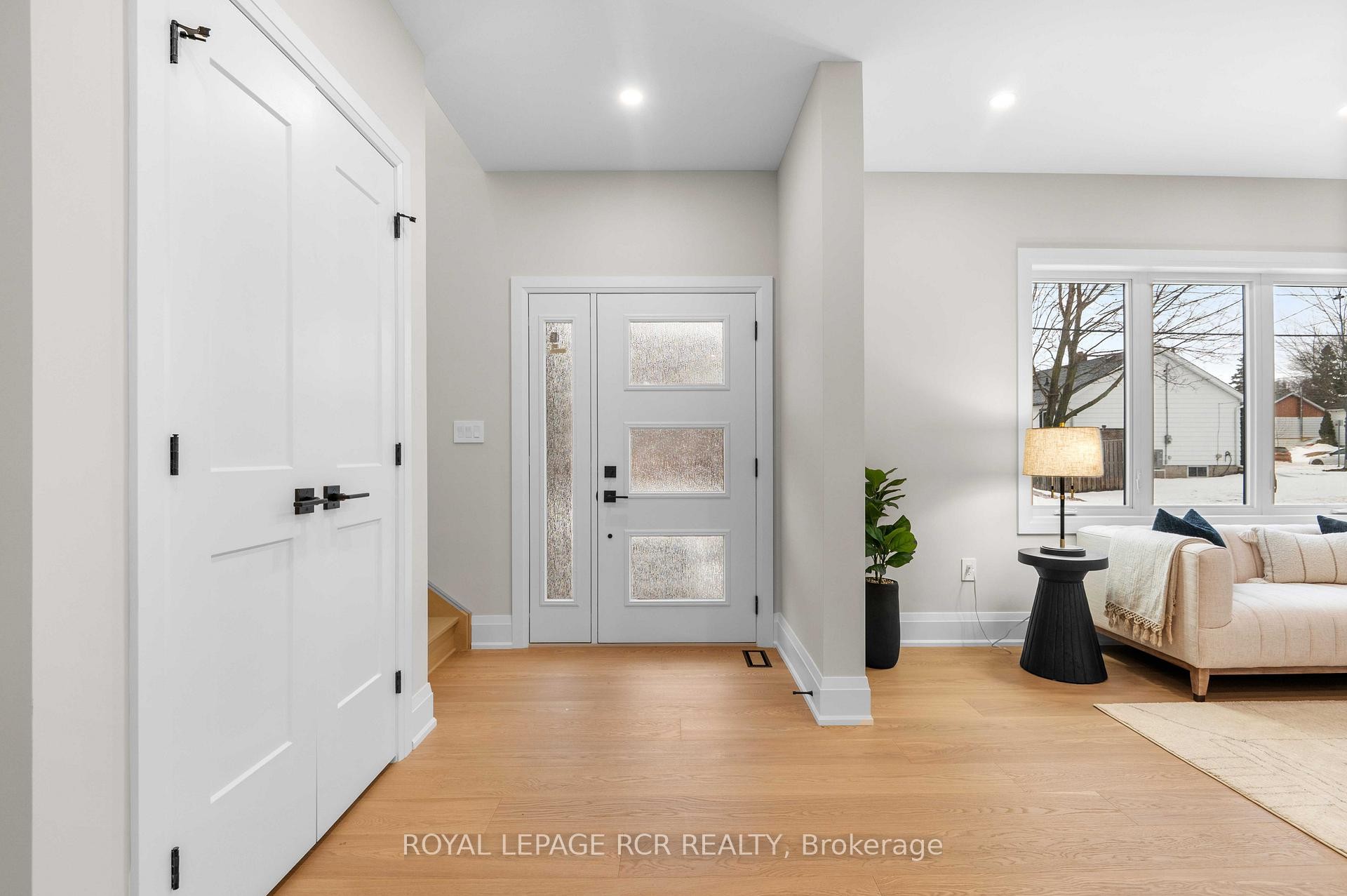 









7


Henry

Street,
Orangeville,




ON
L9W 1R6

