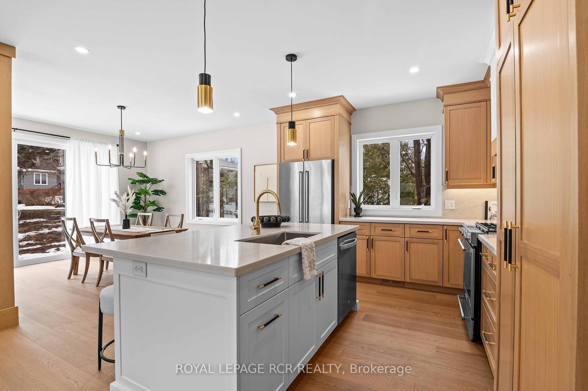 









7


Henry

Street,
Orangeville,




ON
L9W 1R6

