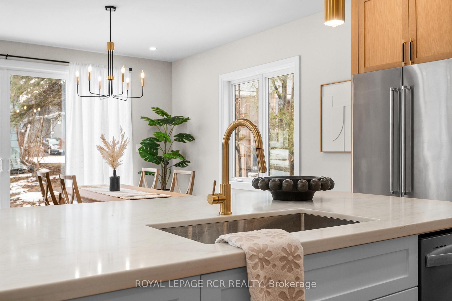 









7


Henry

Street,
Orangeville,




ON
L9W 1R6

