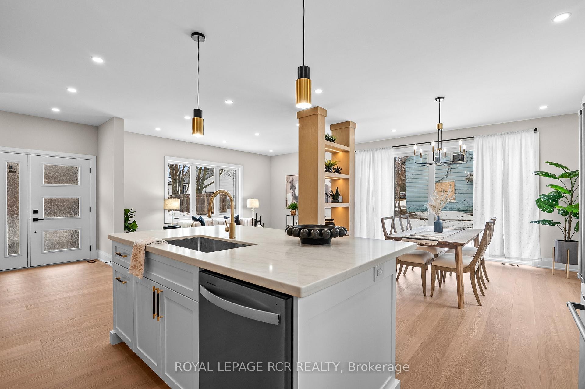 









7


Henry

Street,
Orangeville,




ON
L9W 1R6

