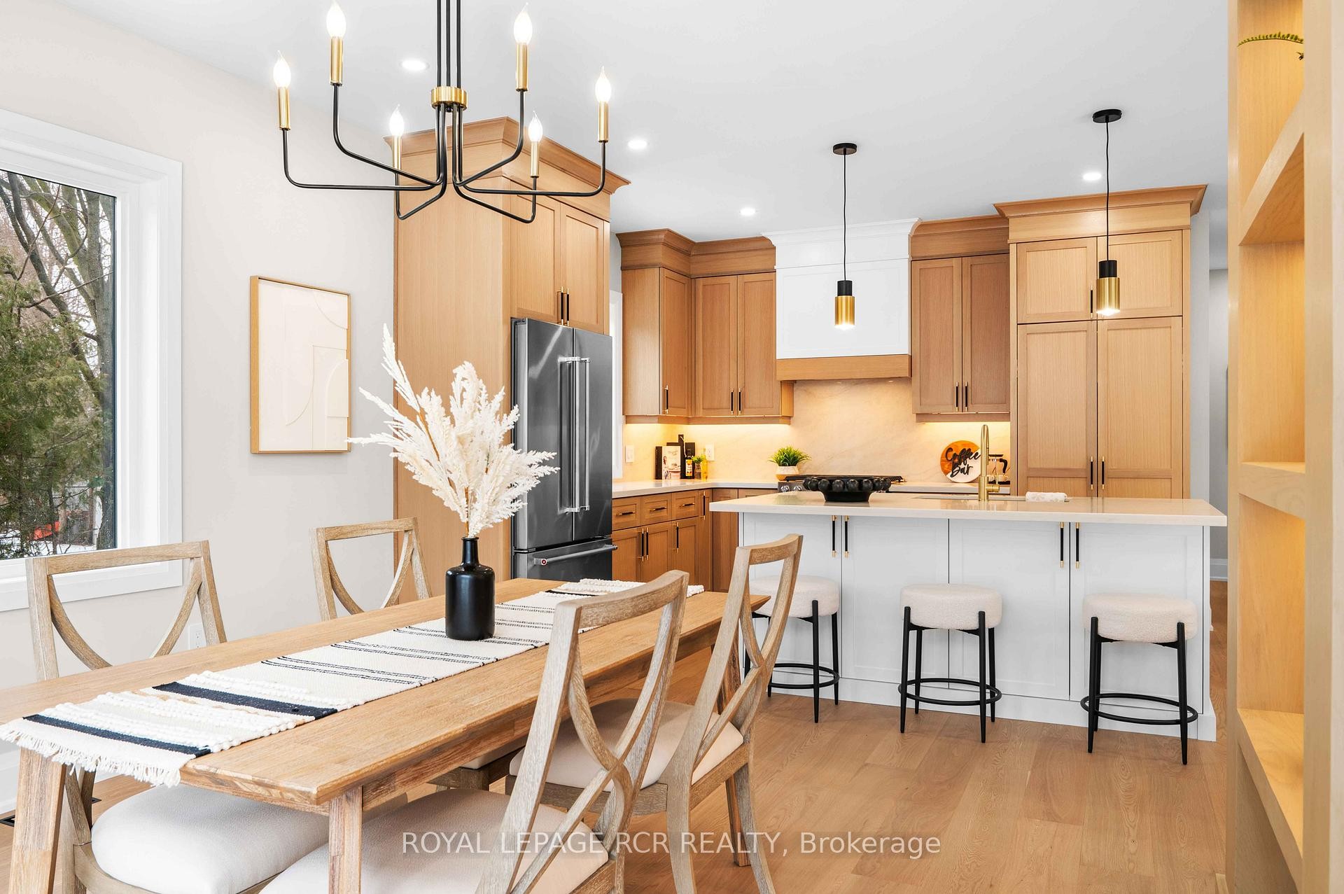 









7


Henry

Street,
Orangeville,




ON
L9W 1R6

