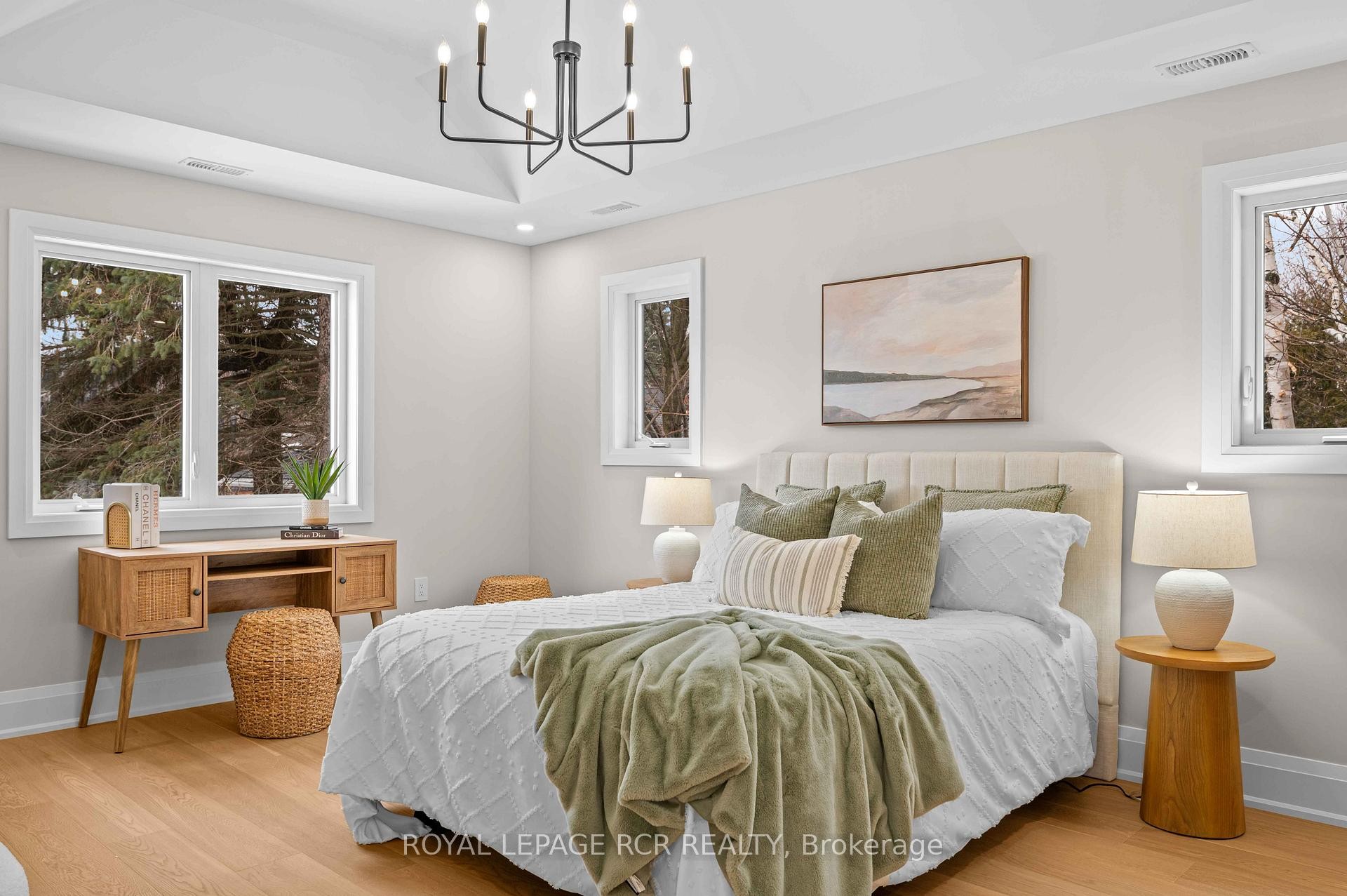 









7


Henry

Street,
Orangeville,




ON
L9W 1R6

