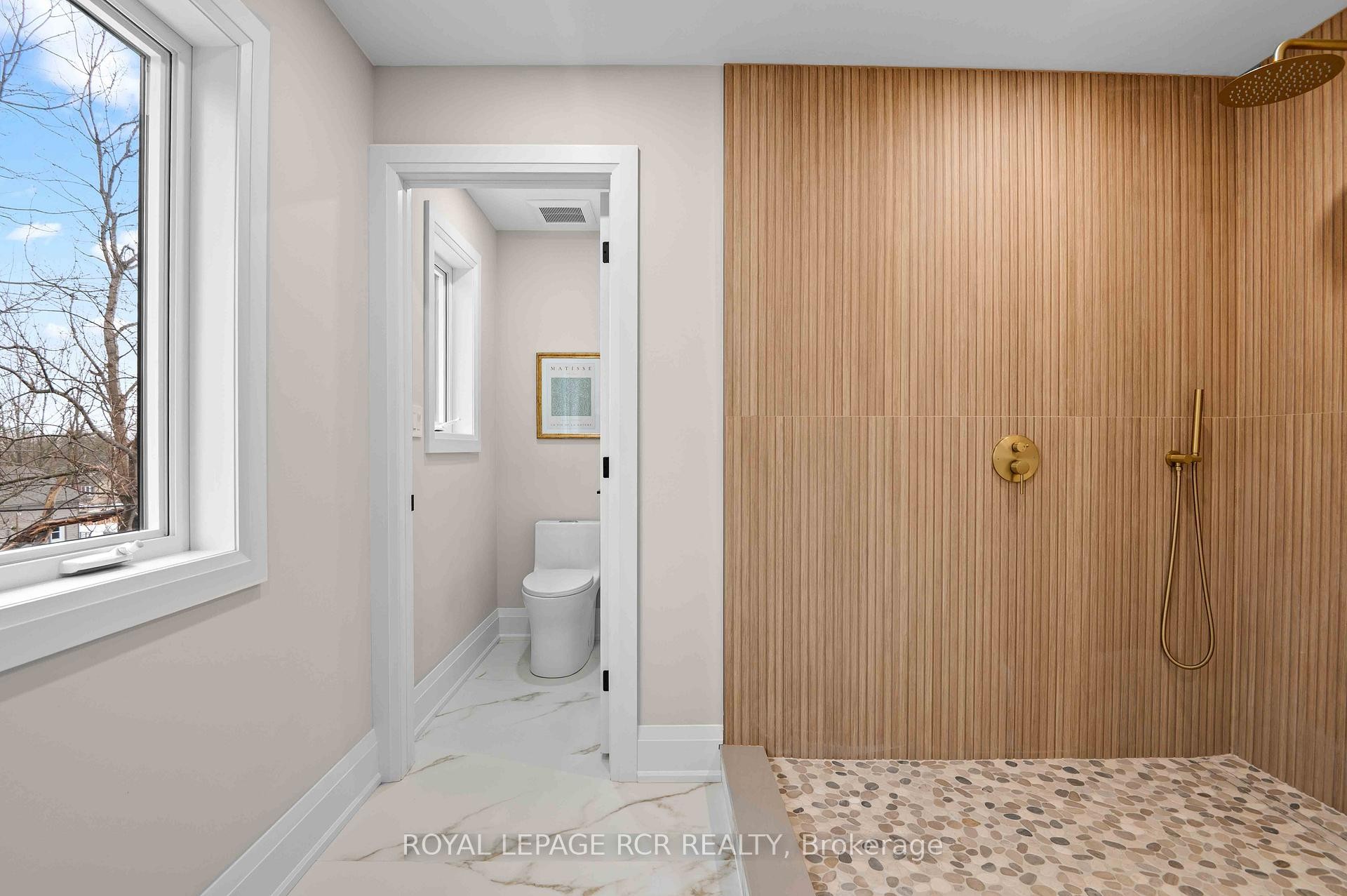 









7


Henry

Street,
Orangeville,




ON
L9W 1R6

