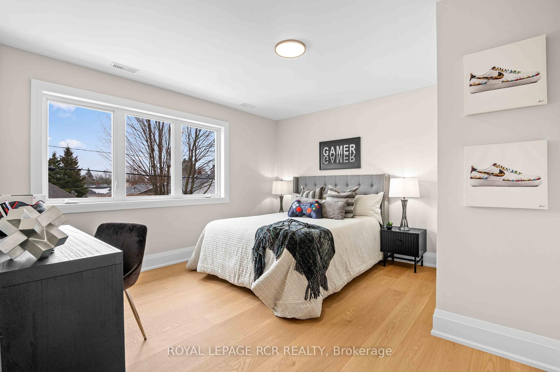 









7


Henry

Street,
Orangeville,




ON
L9W 1R6

