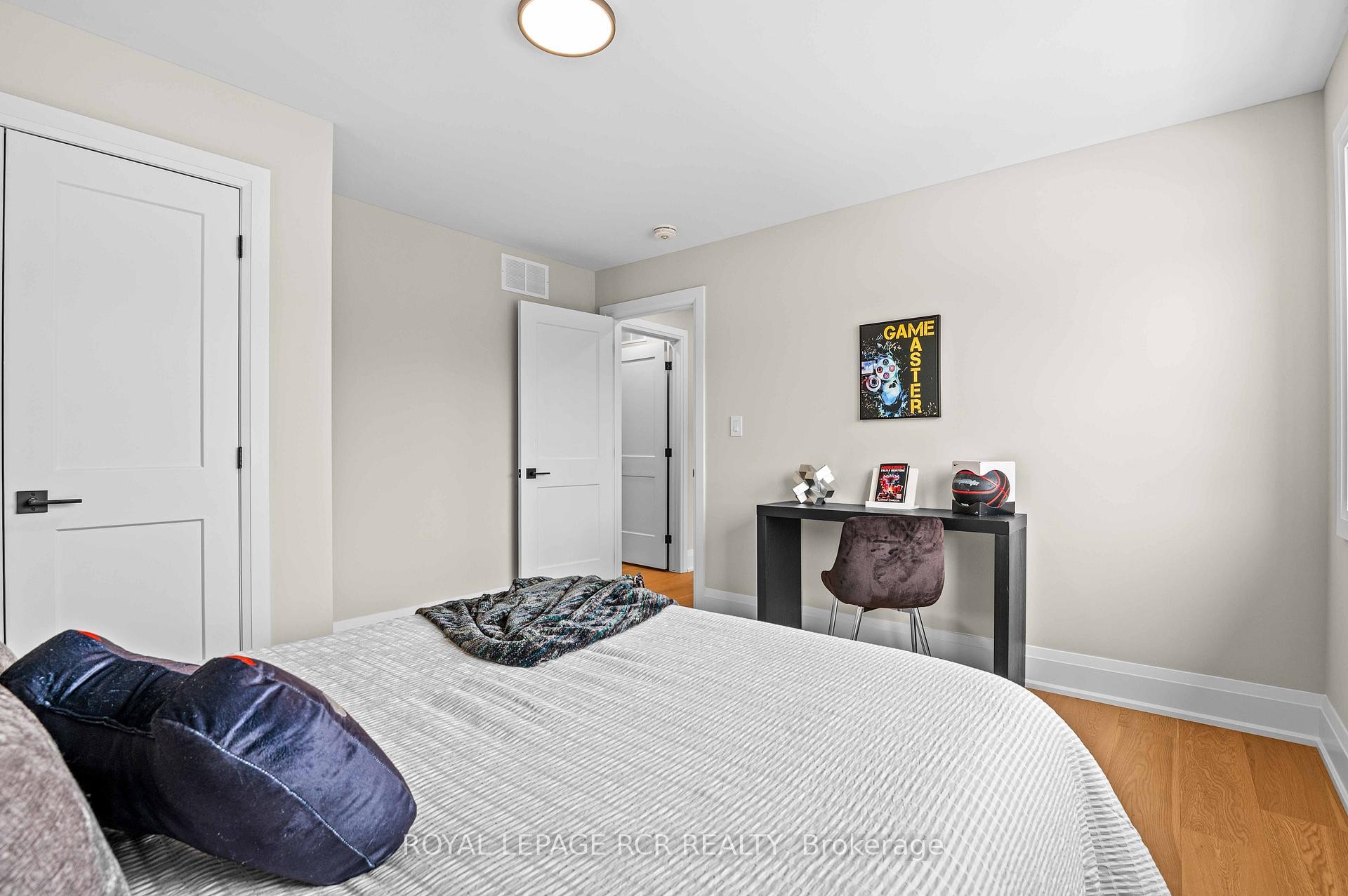 









7


Henry

Street,
Orangeville,




ON
L9W 1R6

