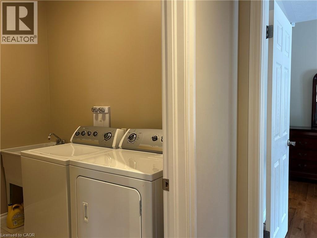 












27 WERRET Avenue

,
Simcoe,




Ontario
N3Y5N5

