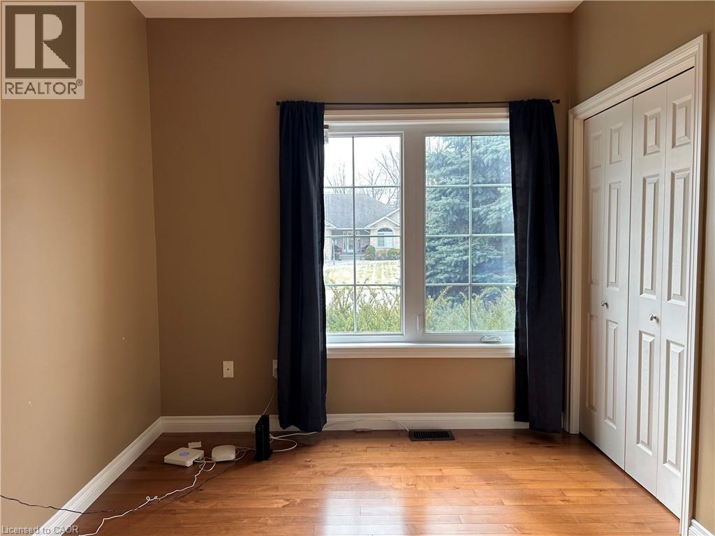 












27 WERRET Avenue

,
Simcoe,




Ontario
N3Y5N5

