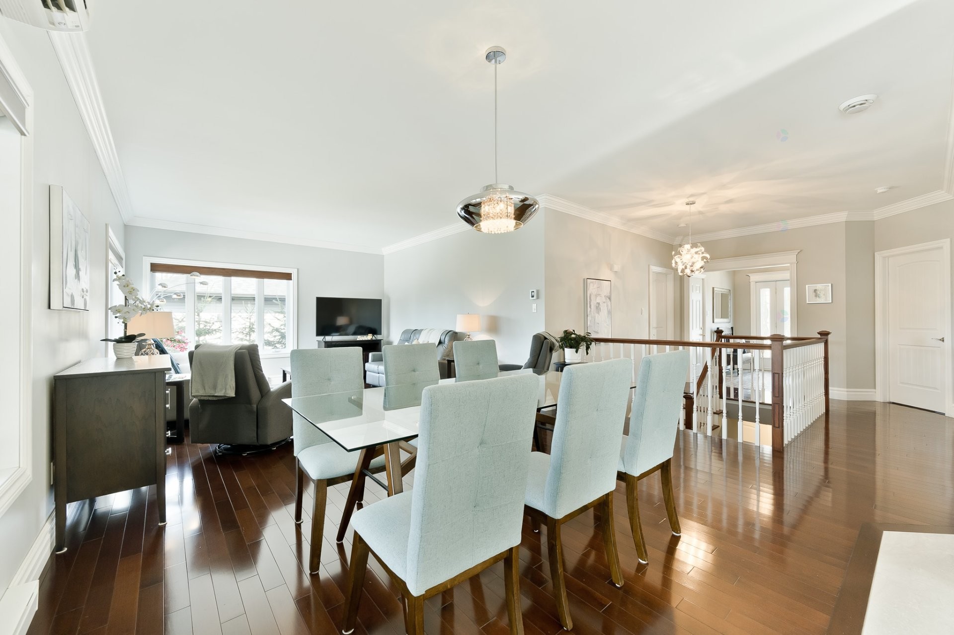 









111


17e Avenue

,
Magog,




QC
J1X3V9

