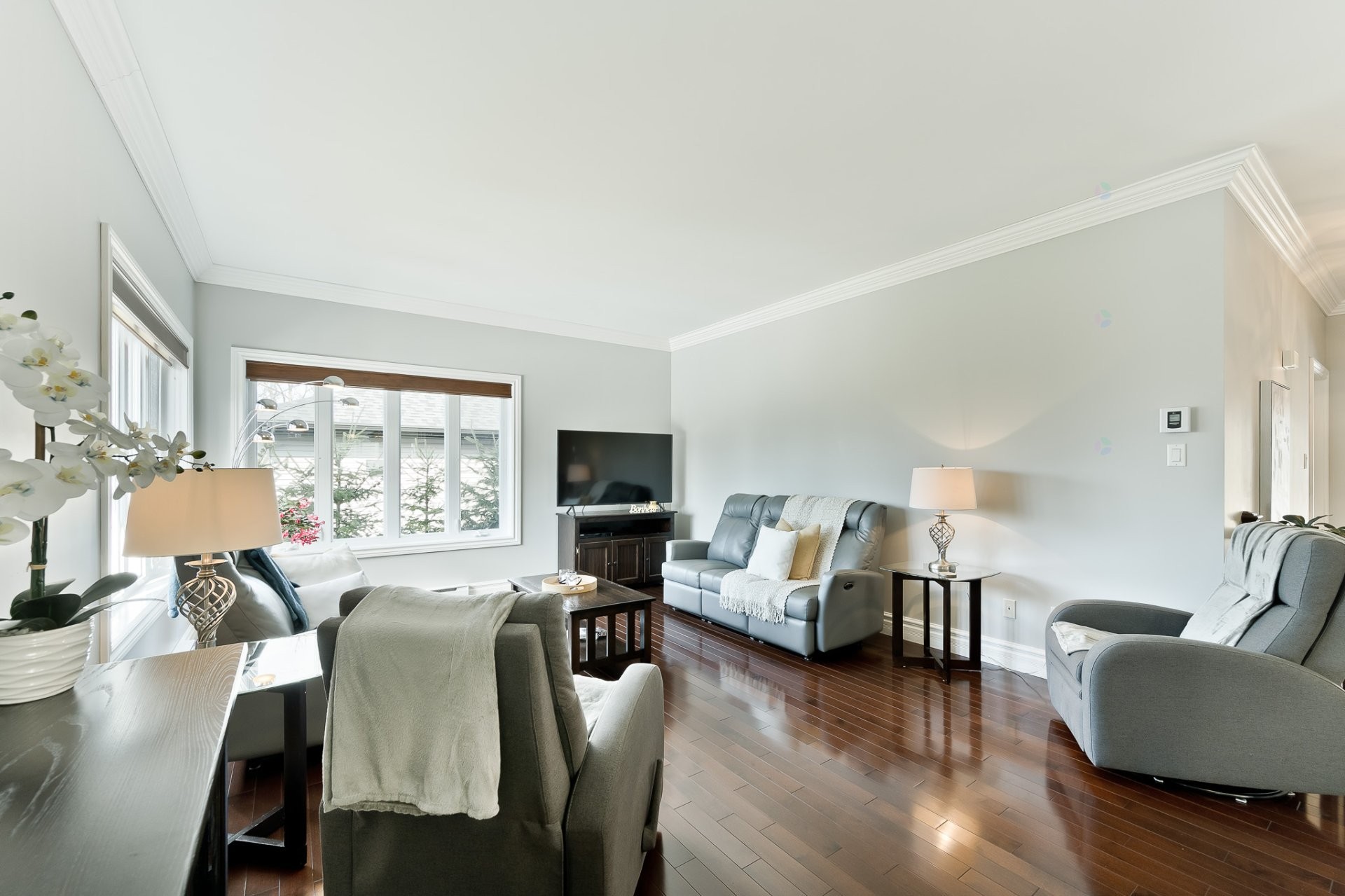 









111


17e Avenue

,
Magog,




QC
J1X3V9


