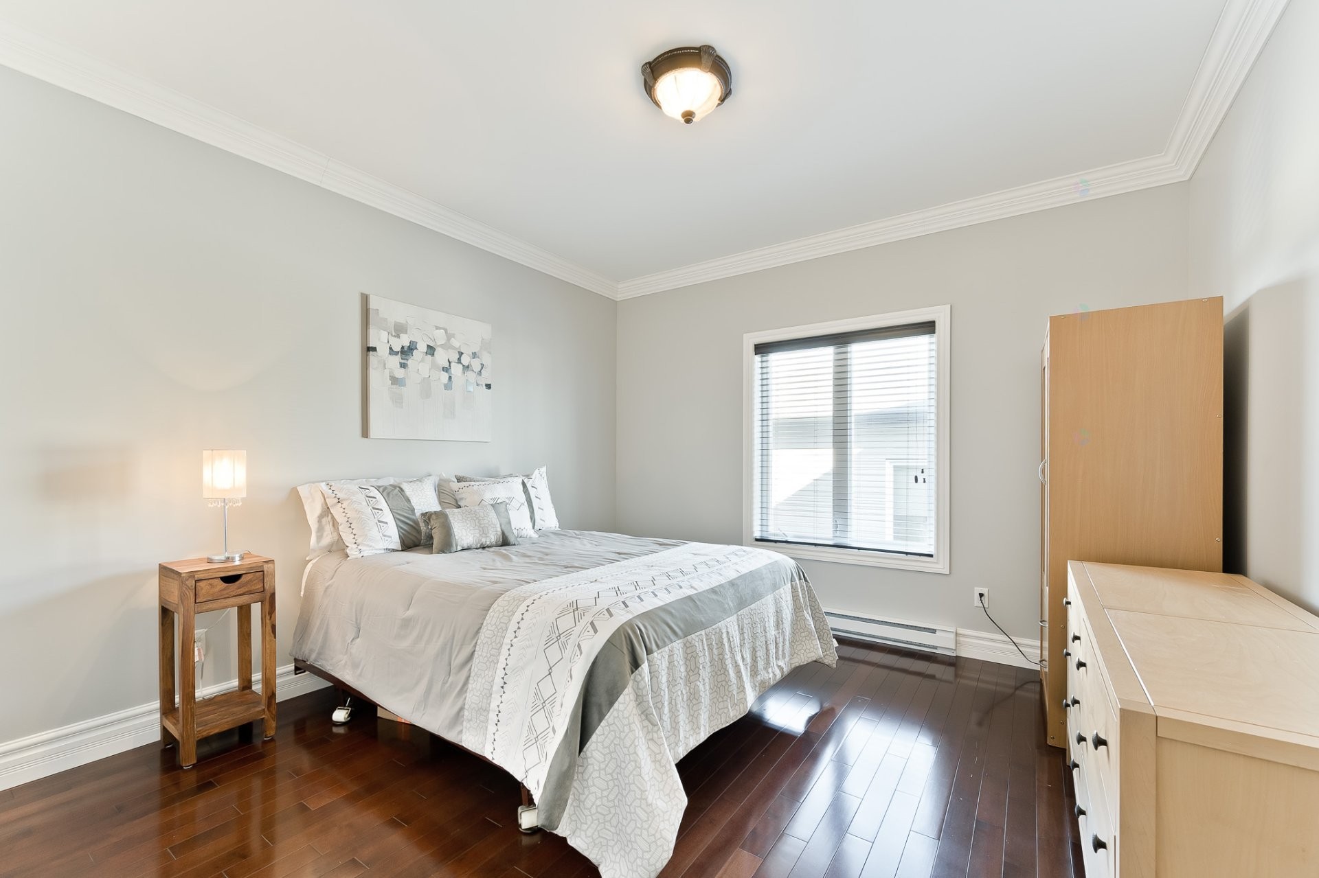 









111


17e Avenue

,
Magog,




QC
J1X3V9

