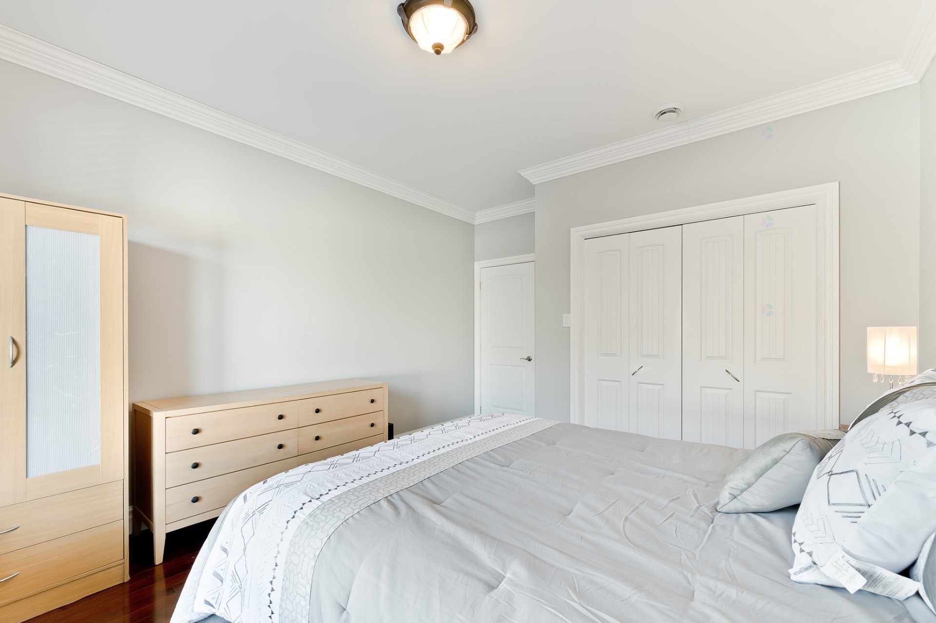 









111


17e Avenue

,
Magog,




QC
J1X3V9

