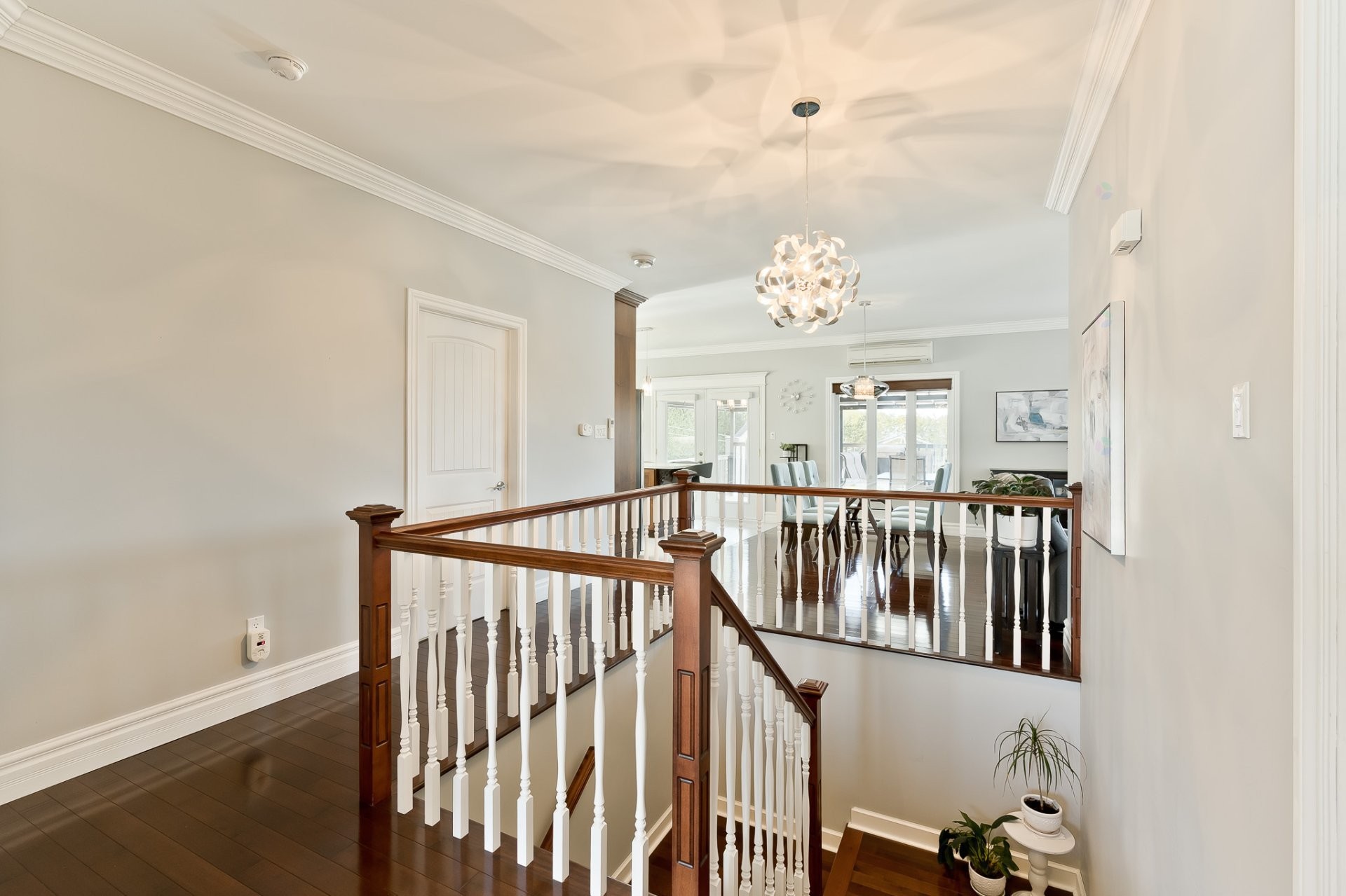 









111


17e Avenue

,
Magog,




QC
J1X3V9

