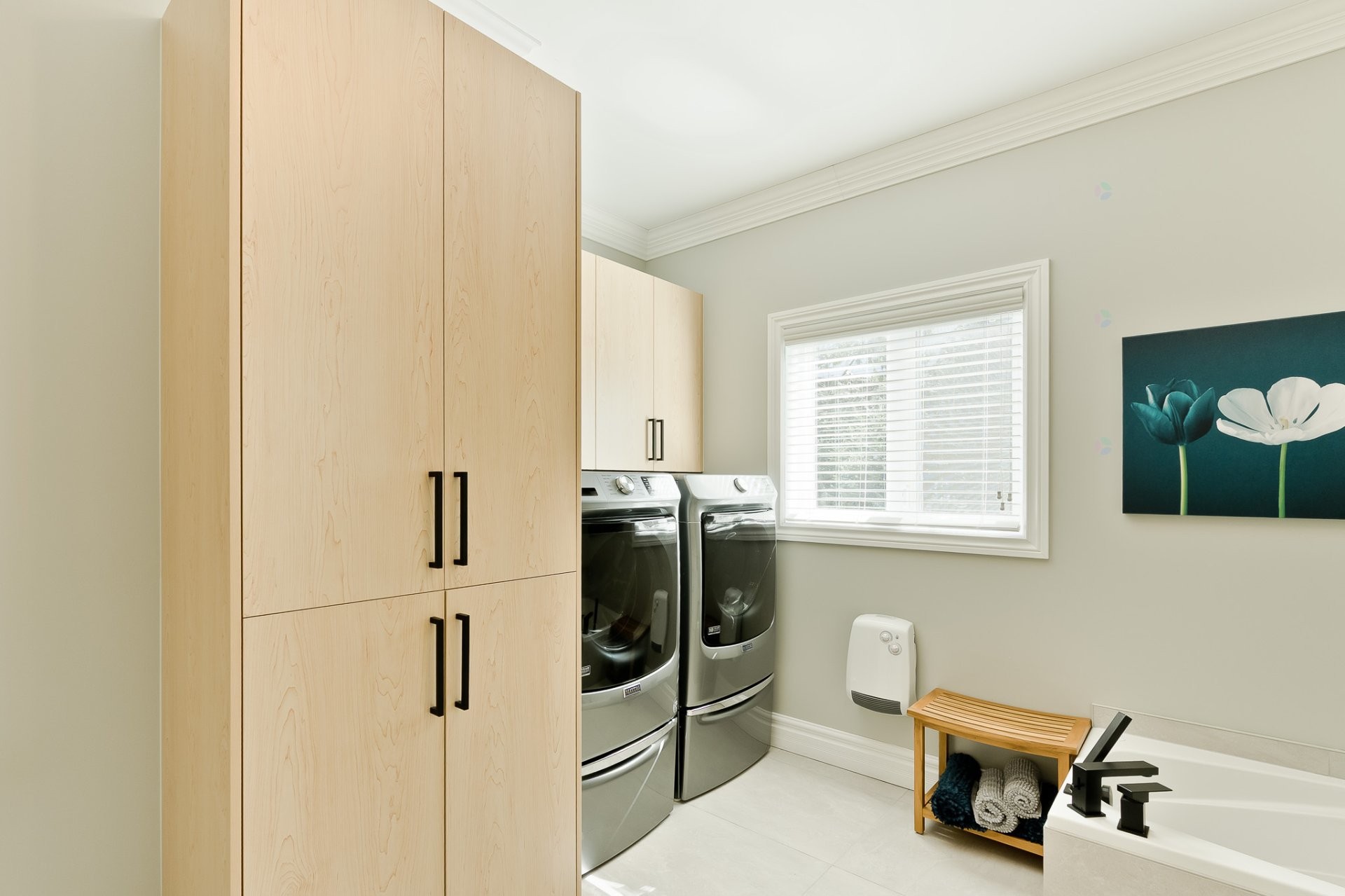 









111


17e Avenue

,
Magog,




QC
J1X3V9

