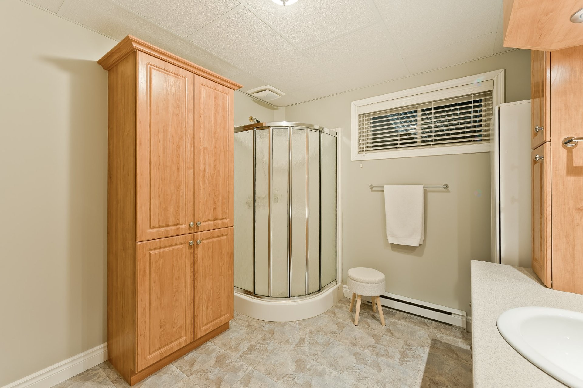 









111


17e Avenue

,
Magog,




QC
J1X3V9

