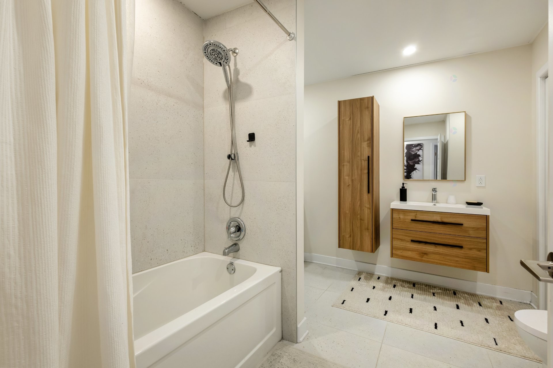 









8911


Boul. Maurice-Duplessis

, 8,
Montréal (Rivière-des-Prairies/Pointe-aux-Trembles),




QC
H1E6M9

