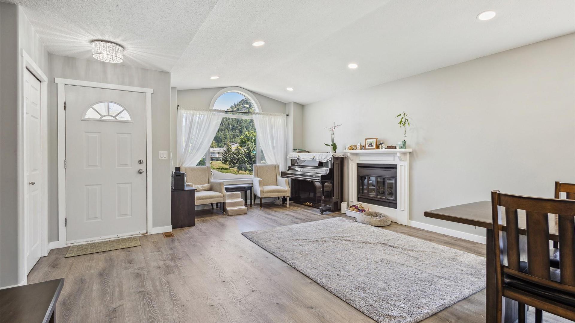 









2678


Cameron

Road,
West Kelowna,




BC
V1Z 3K9

