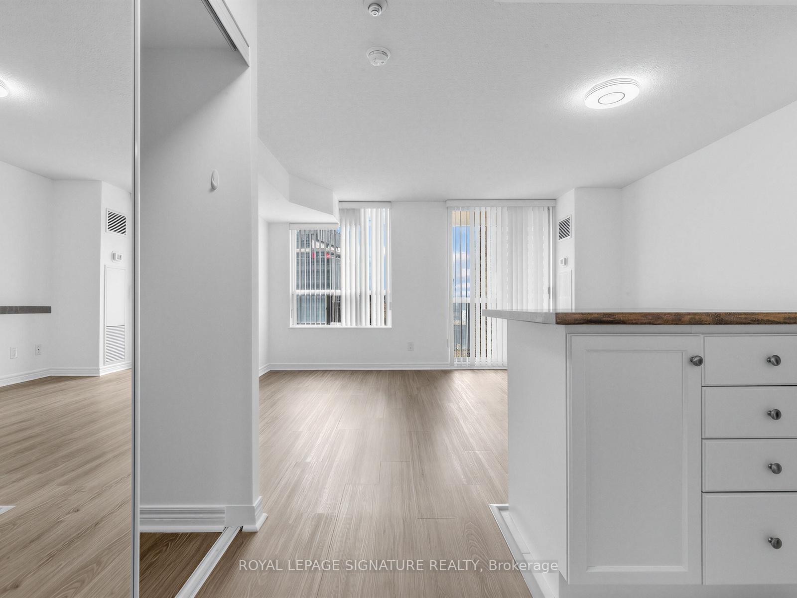 









43


Eglinton

Avenue East, 1801,
Toronto,




ON
M4P 1A2

