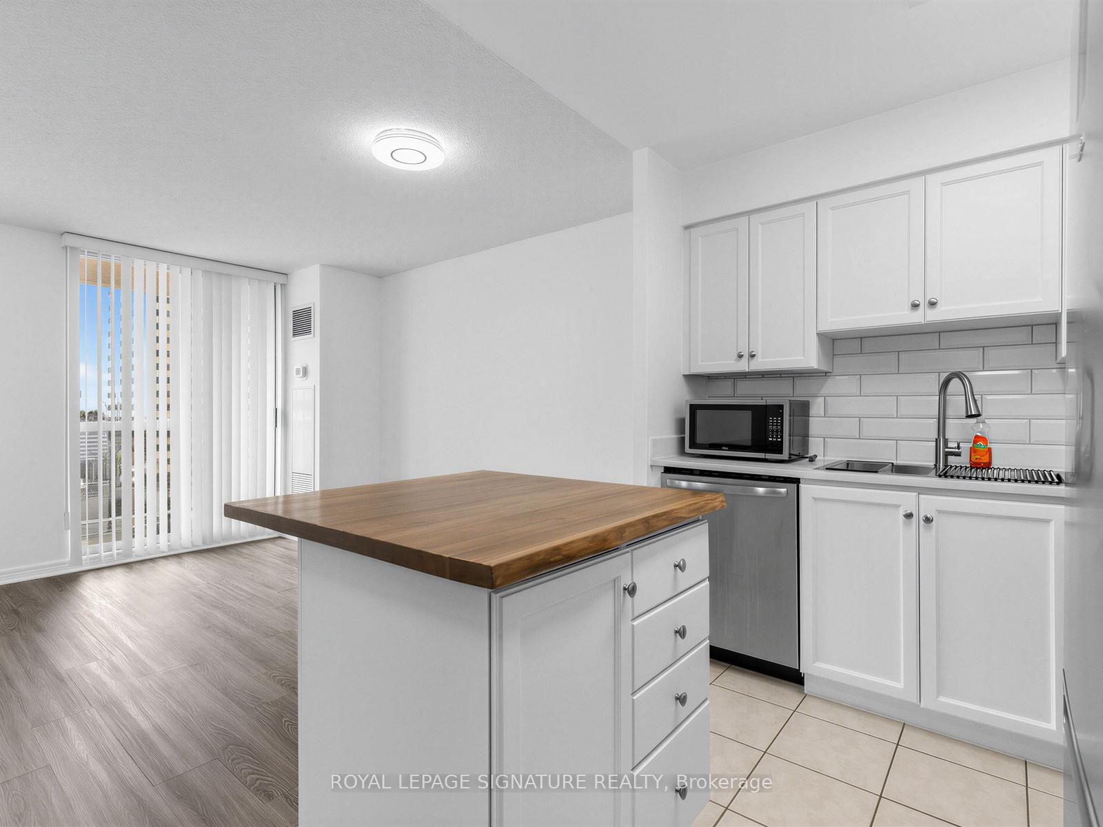 









43


Eglinton

Avenue East, 1801,
Toronto,




ON
M4P 1A2

