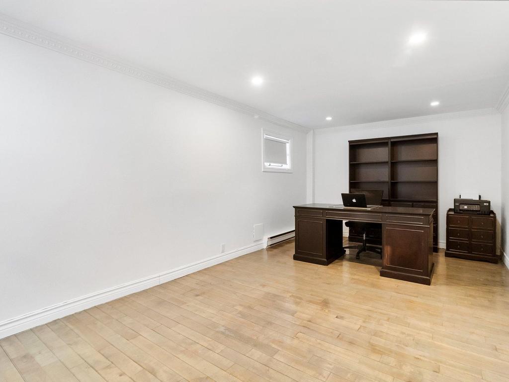 









12353


Av. Fernand-Gauthier

,
Rivière-des-Prairies/Pointe-aux-Trembles (Montréal),




QC
H1E6R2

