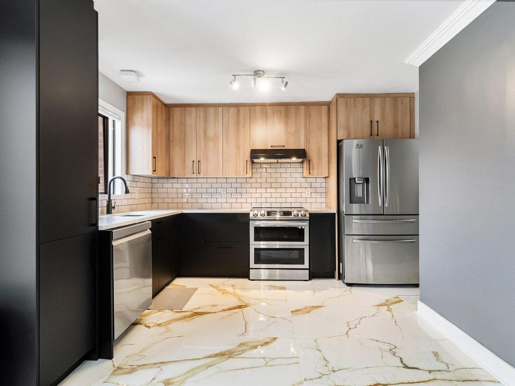 









12353


Av. Fernand-Gauthier

,
Rivière-des-Prairies/Pointe-aux-Trembles (Montréal),




QC
H1E6R2

