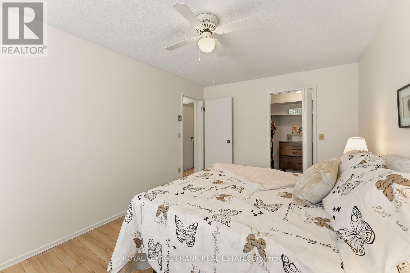 












102 - 15 CLIFTON STREET

,
Kawartha Lakes (Fenelon Falls),




Ontario
K0M1N0

