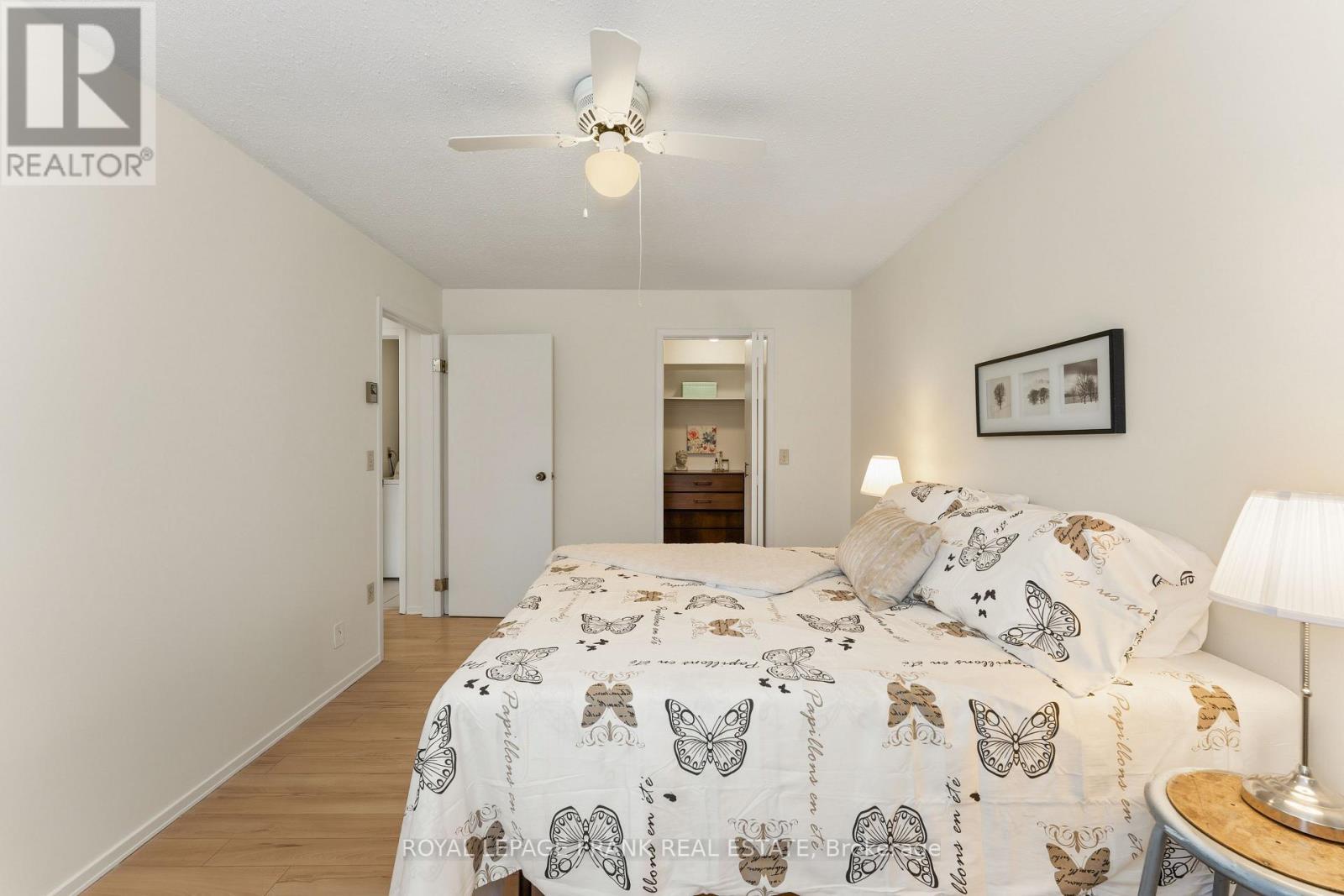 












102 - 15 CLIFTON STREET

,
Kawartha Lakes (Fenelon Falls),




Ontario
K0M1N0

