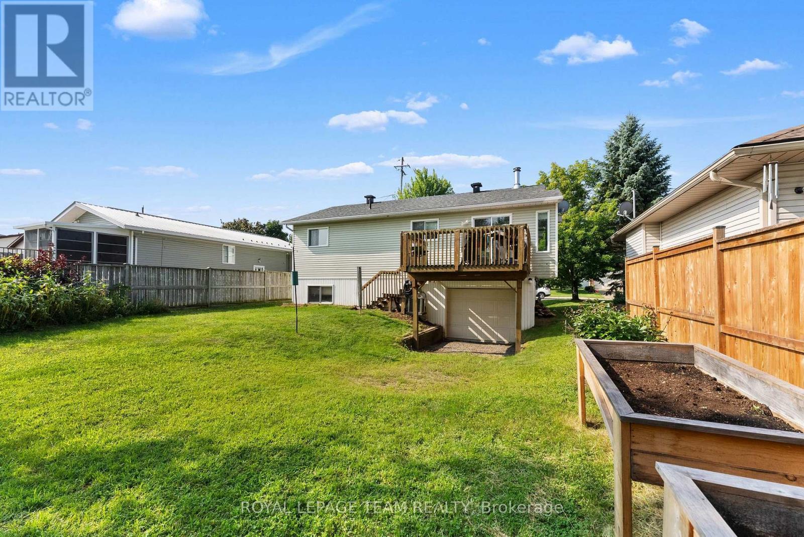 












58 SEVENTH AVENUE

,
Arnprior,




Ontario
K7S3S2

